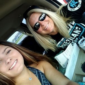 Meet your Posher, Courtney